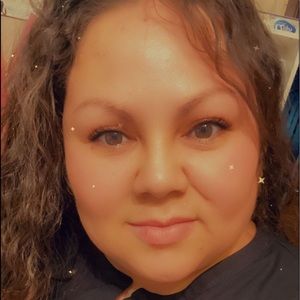 Meet your Posher, Rocio